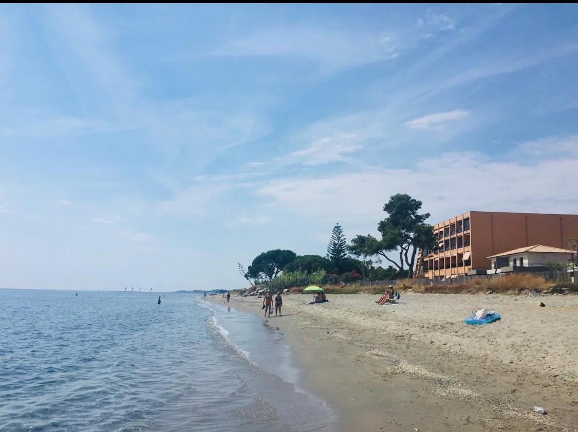 Residence Santa Lucia, Studio Avec Piscine , Vue Mer Et Pied Dans L'Eau , Moriani-Plage Exterior photo